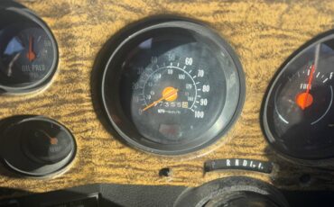 Gmc-sierra-2500-1976-green-19