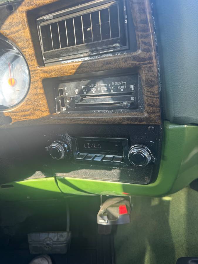 Gmc-sierra-2500-1976-green-2