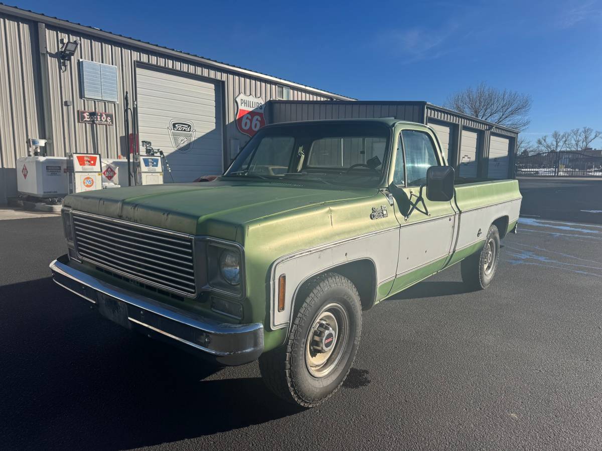 Gmc-sierra-2500-1976-green-3
