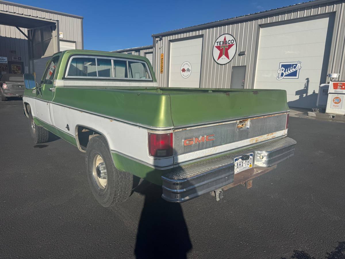 Gmc-sierra-2500-1976-green-6