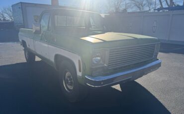 Gmc-sierra-2500-1976-green-8