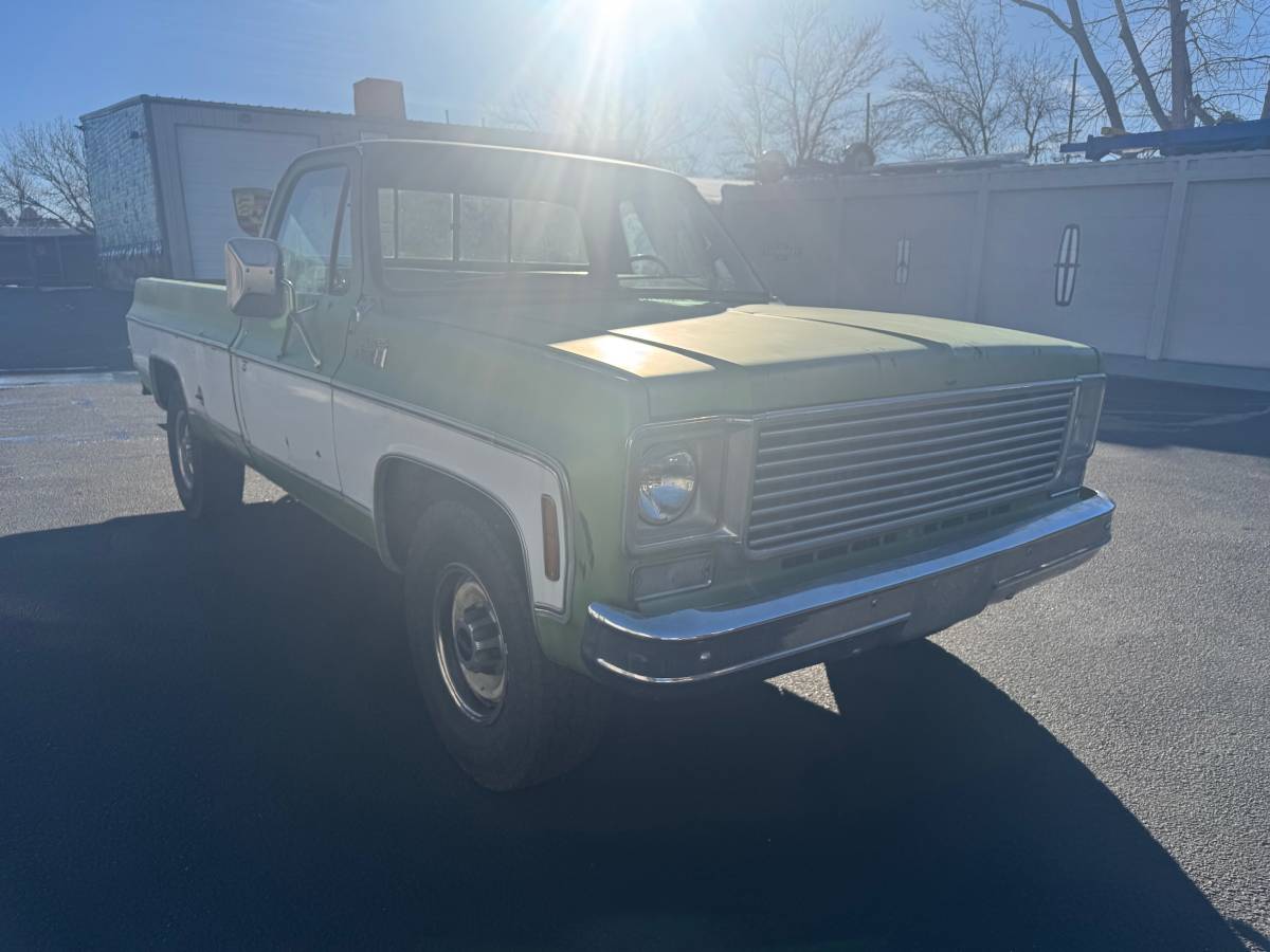 Gmc-sierra-2500-1976-green-8