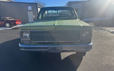 Gmc-sierra-2500-1976-green-9