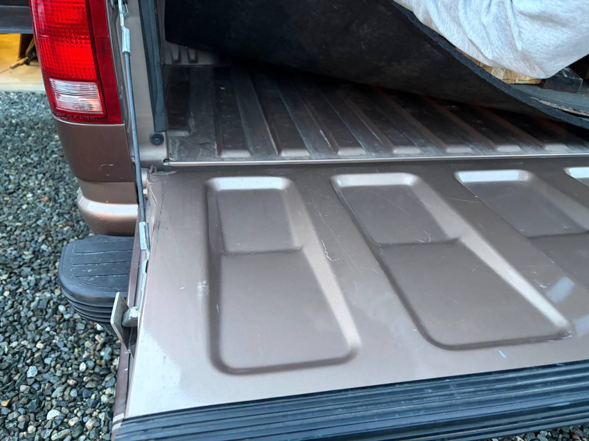 Gmc-sierra-2500-1994-brown-2