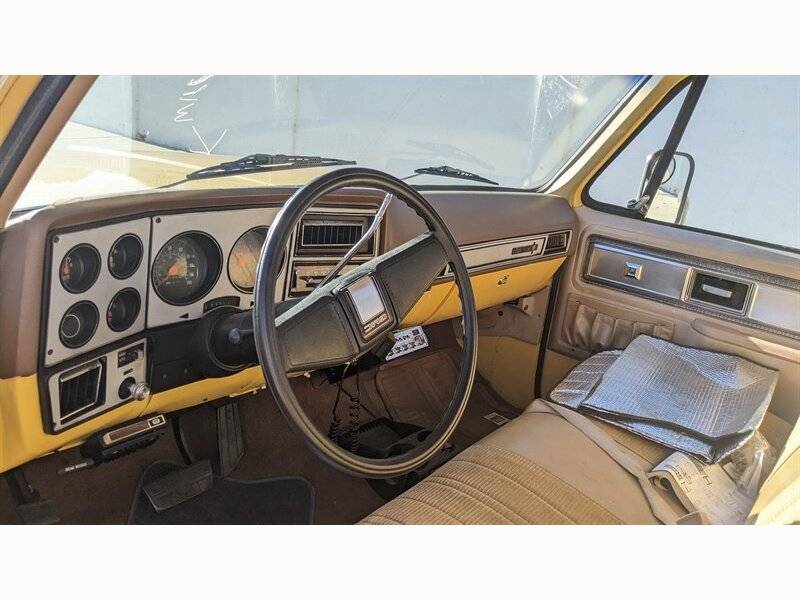 Gmc-sierra-2500-camper-special-1978-yellow-10