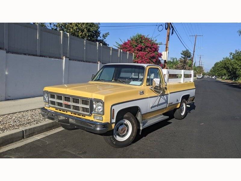 Gmc-sierra-2500-camper-special-1978-yellow