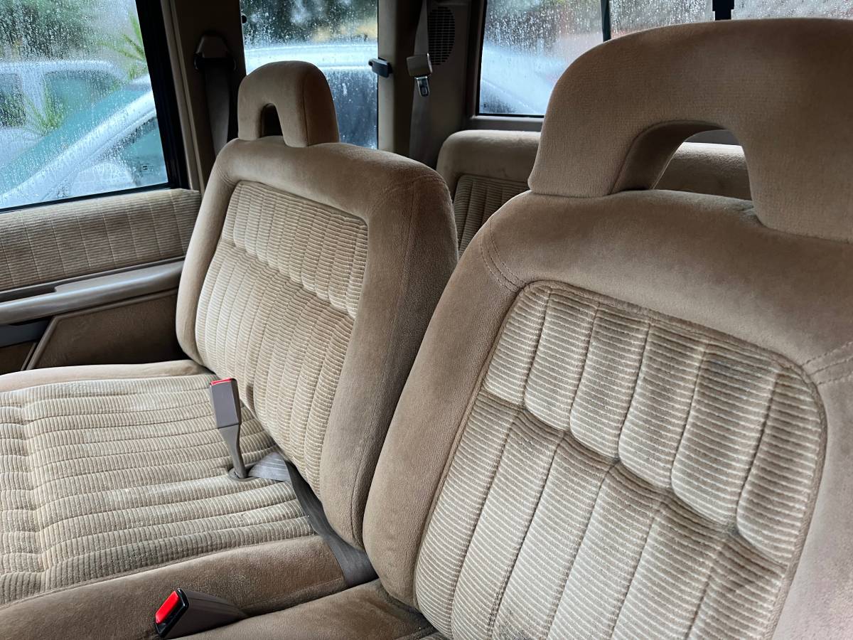 Gmc-sierra-2500hd-1992-brown-3