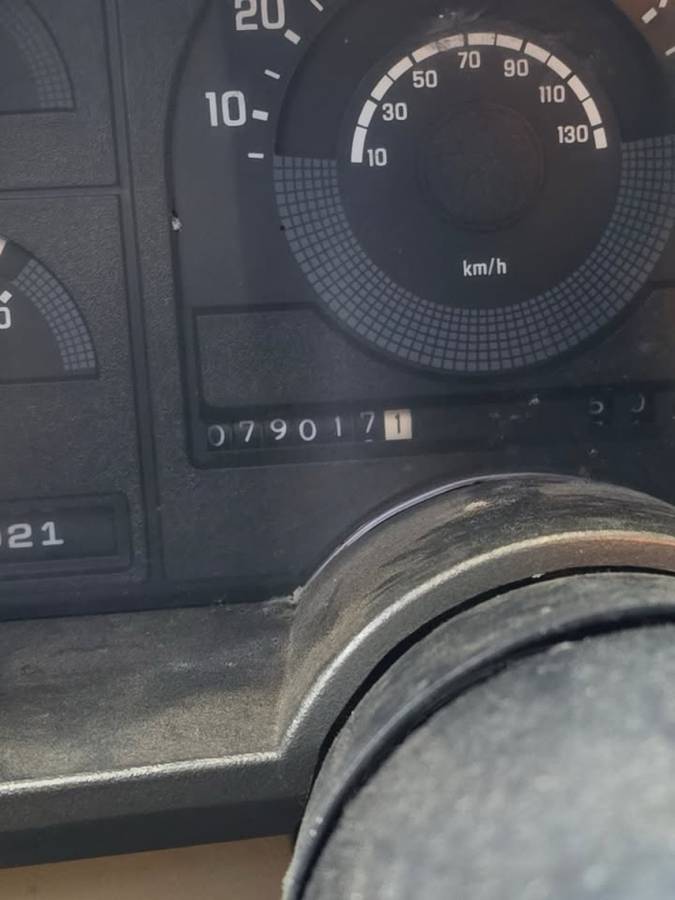 Gmc-sierra-3500-1990-brown-4