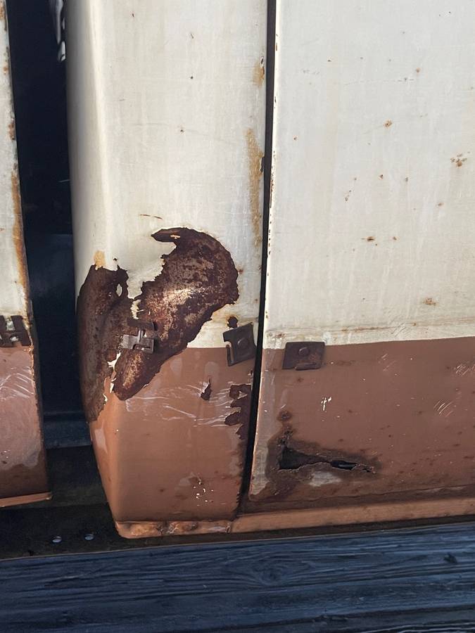 Gmc-sierra-classic-1979-brown-13