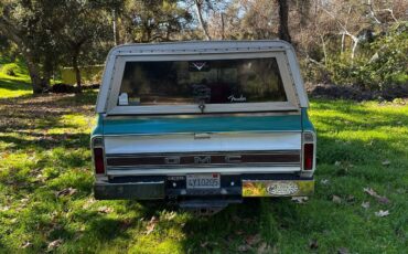 Gmc-sierra-grande-1972-green-10