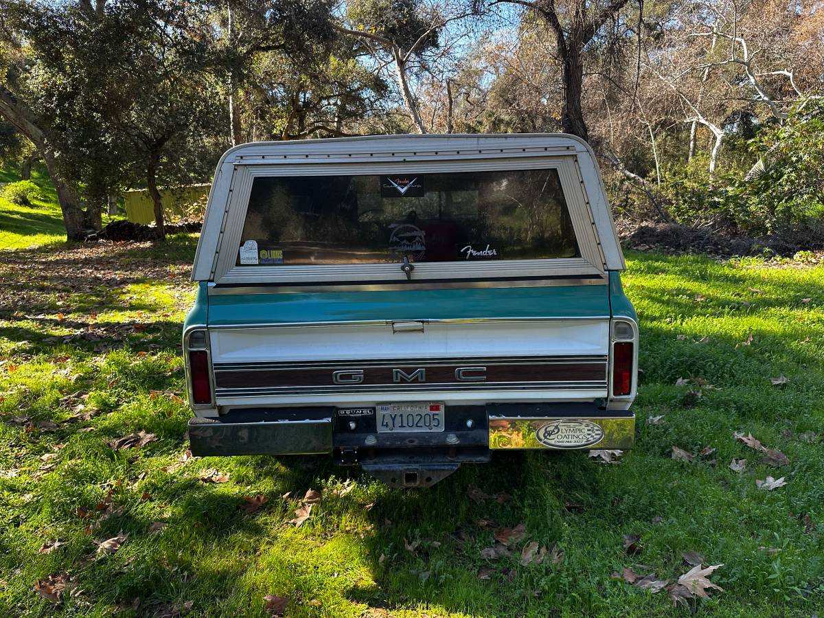 Gmc-sierra-grande-1972-green-10