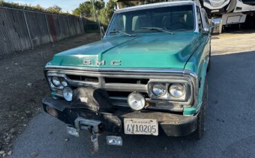 Gmc-sierra-grande-1972-green-10