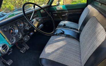 Gmc-sierra-grande-1972-green-14