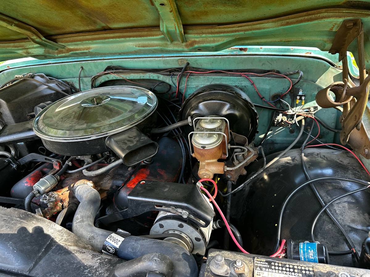 Gmc-sierra-grande-1972-green-17