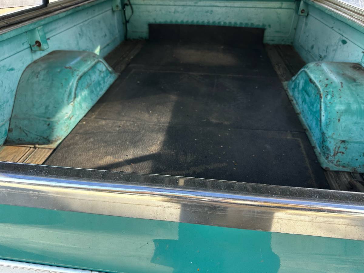 Gmc-sierra-grande-1972-green-19