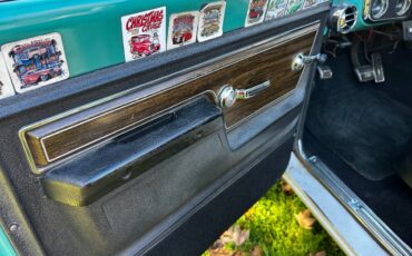 Gmc-sierra-grande-1972-green-2