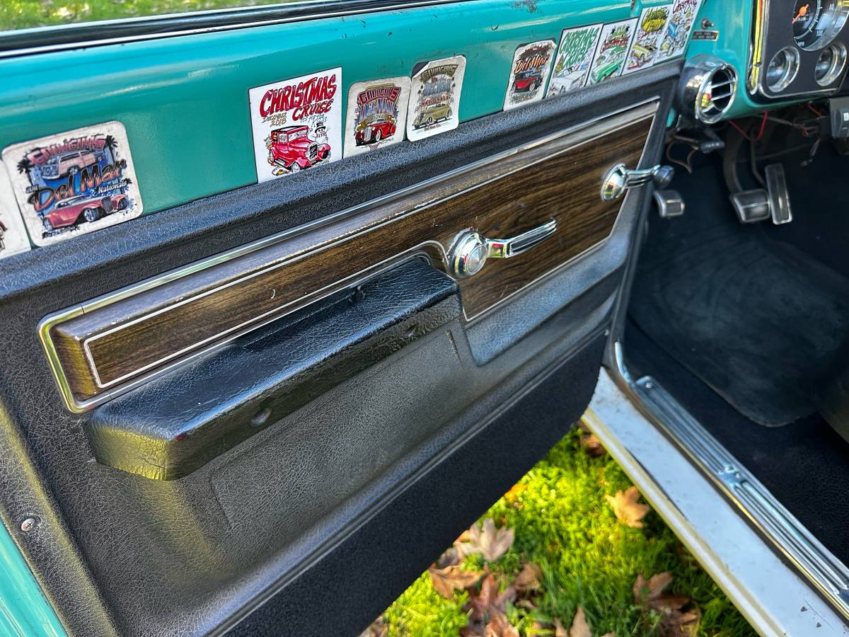 Gmc-sierra-grande-1972-green-2