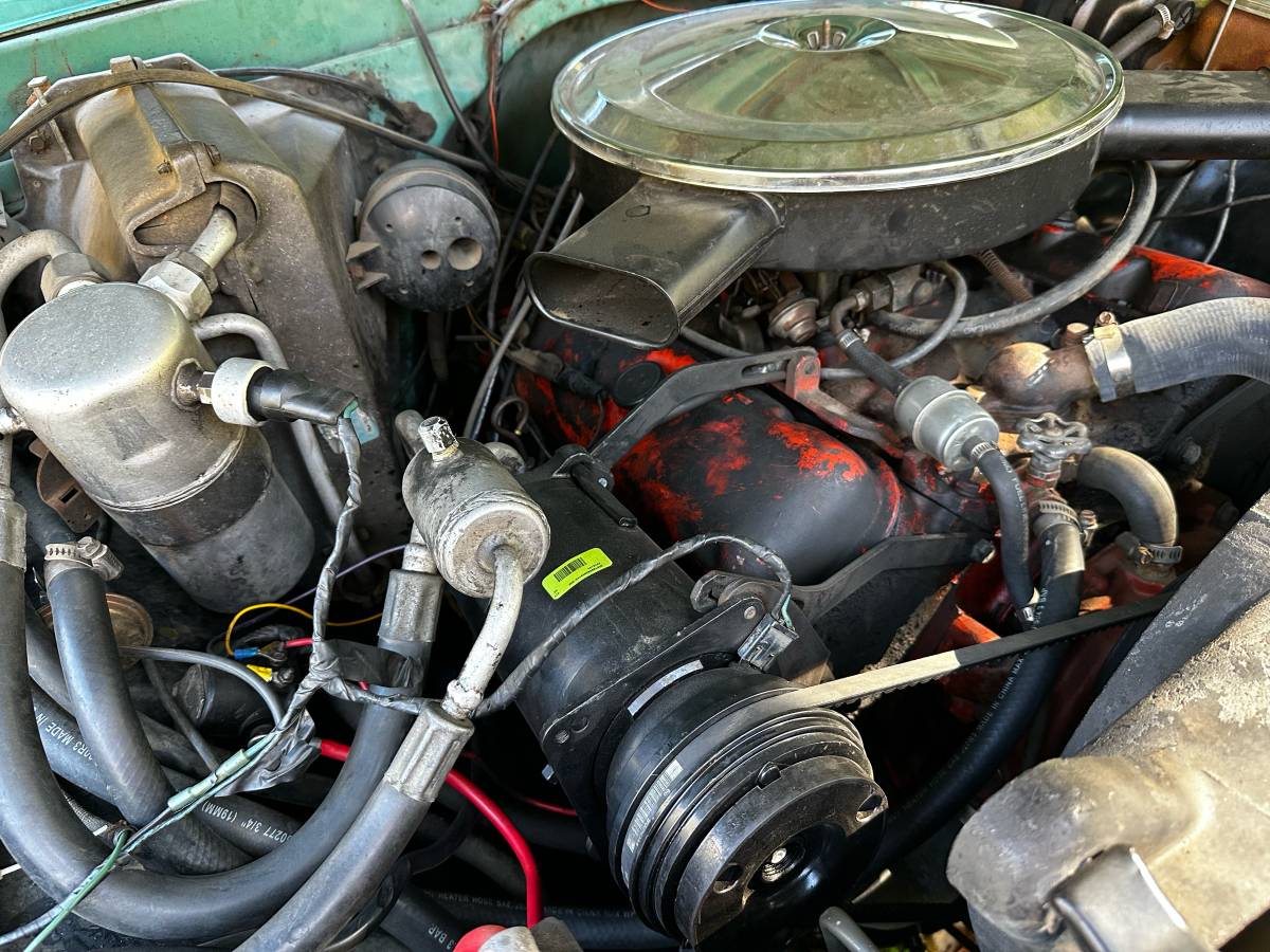 Gmc-sierra-grande-1972-green-23