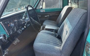 Gmc-sierra-grande-1972-green-4