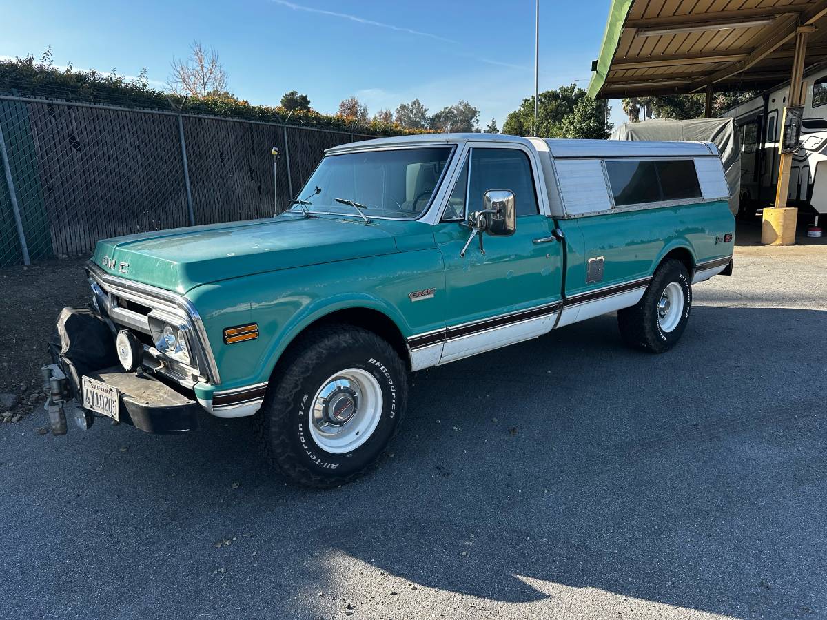 Gmc-sierra-grande-1972-green-9