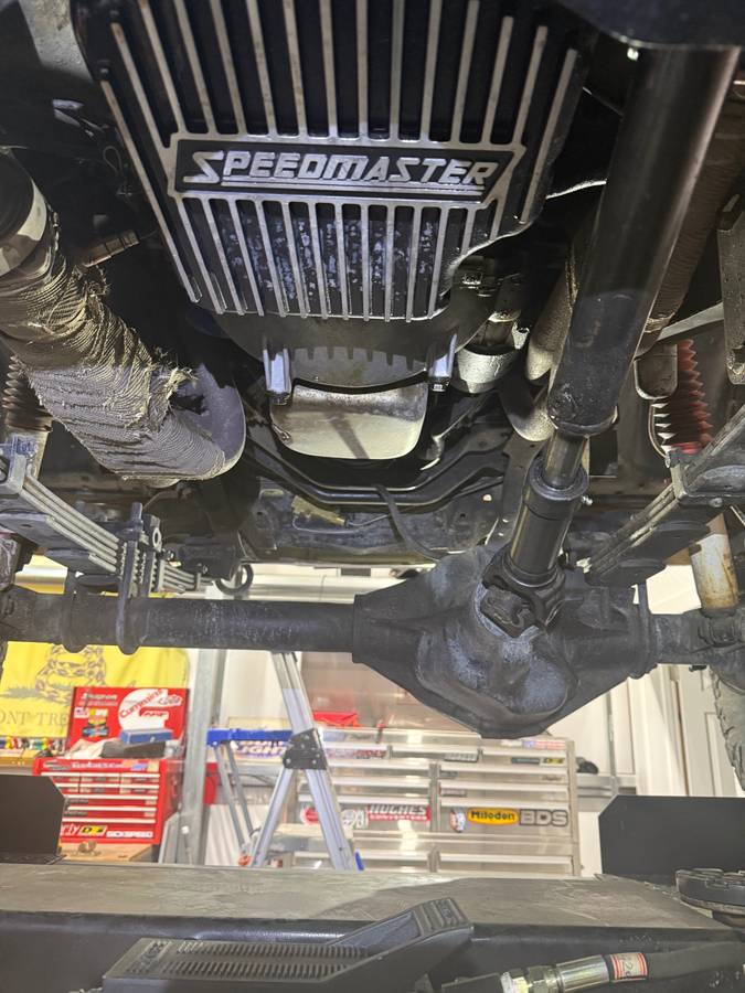 Gmc-sierra-k3500-1985-brown-13