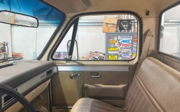 Gmc-sierra-k3500-1985-brown-3