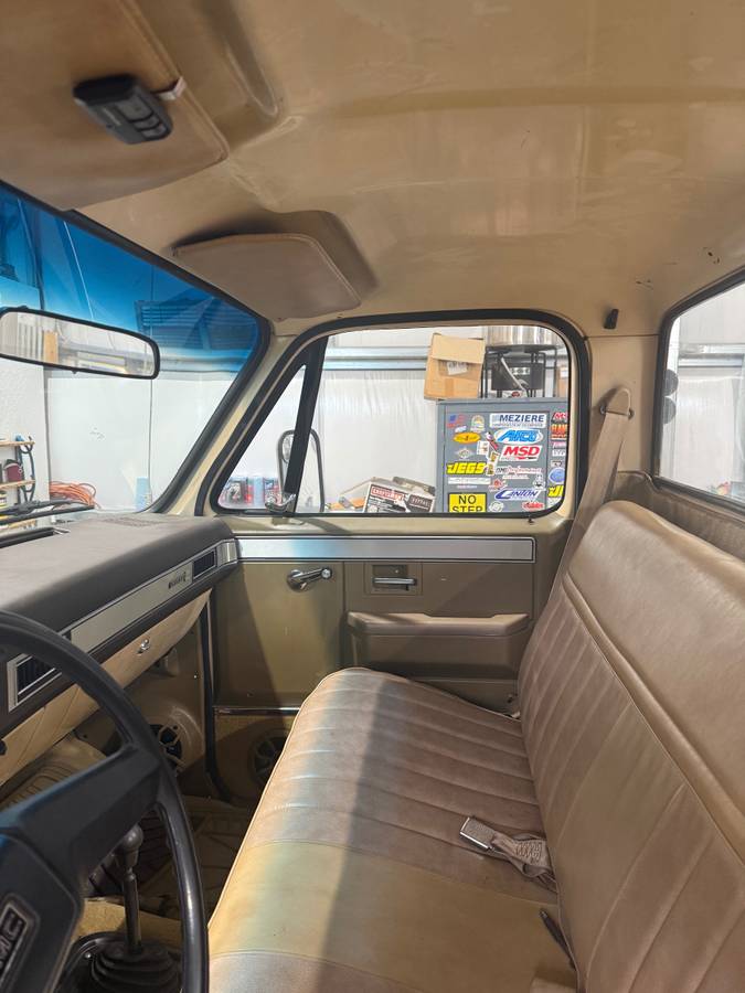 Gmc-sierra-k3500-1985-brown-3