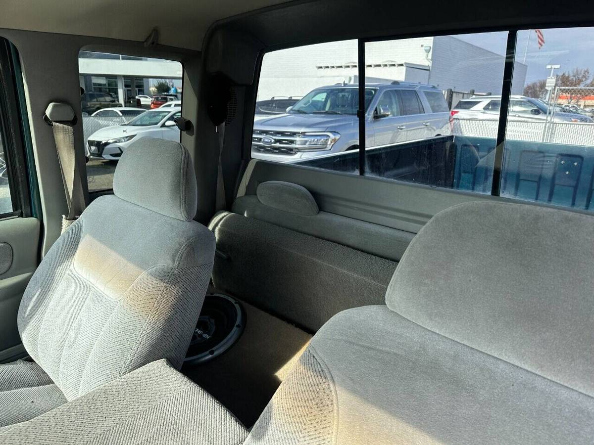 Gmc-sierra-obs-1995-green-9