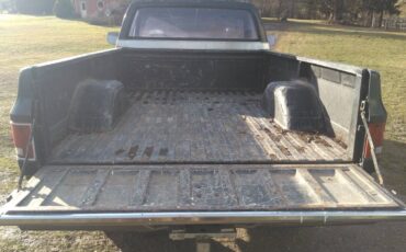 Gmc-silverado-1977-black-2