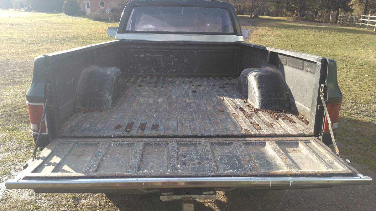 Gmc-silverado-1977-black-2