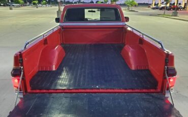 Gmc-square-body-sierra-classic-1985-red-12