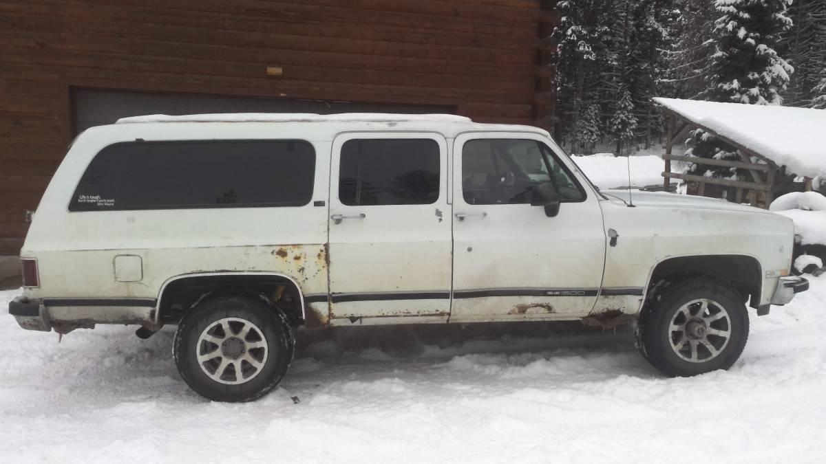 Gmc-suburban-1500-diesel-1990-white-2