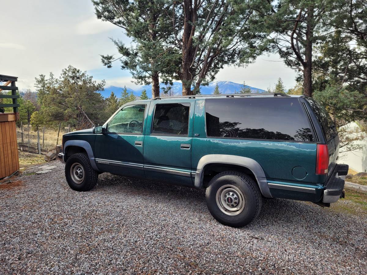 Gmc-suburban-1995-green-1