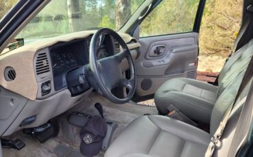 Gmc-suburban-1995-green-14