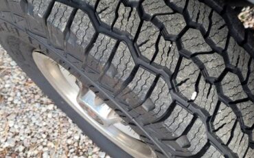 Gmc-suburban-1995-green-16