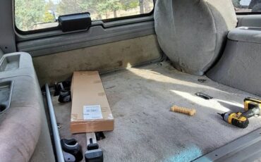 Gmc-suburban-1995-green-6