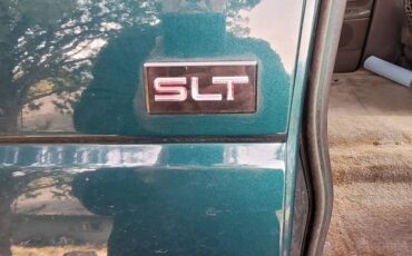 Gmc-suburban-1995-green-7