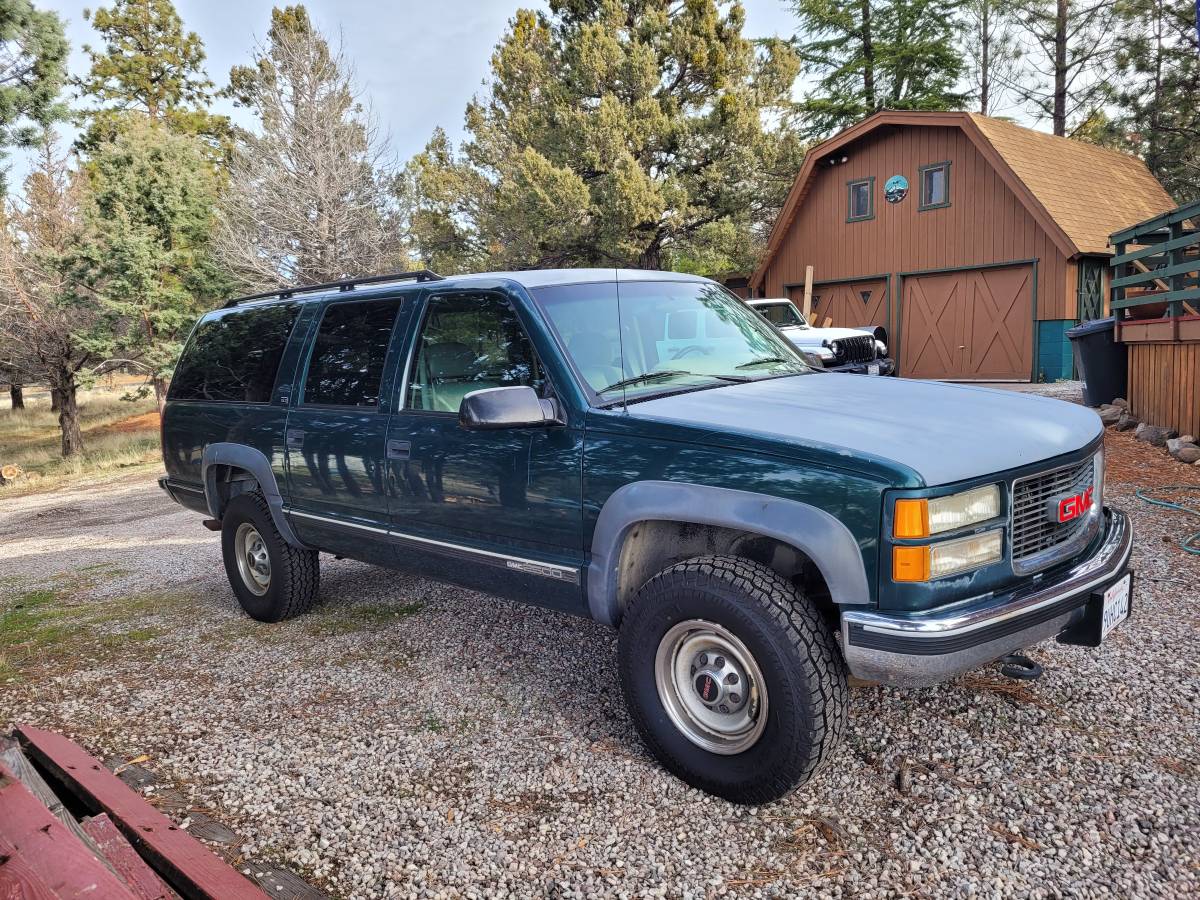 Gmc-suburban-1995-green