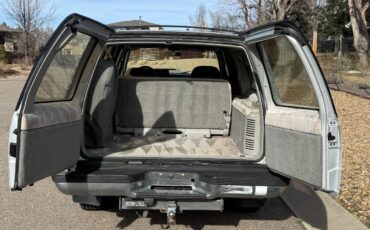 Gmc-suburban-34-ton-nominal-1993-13