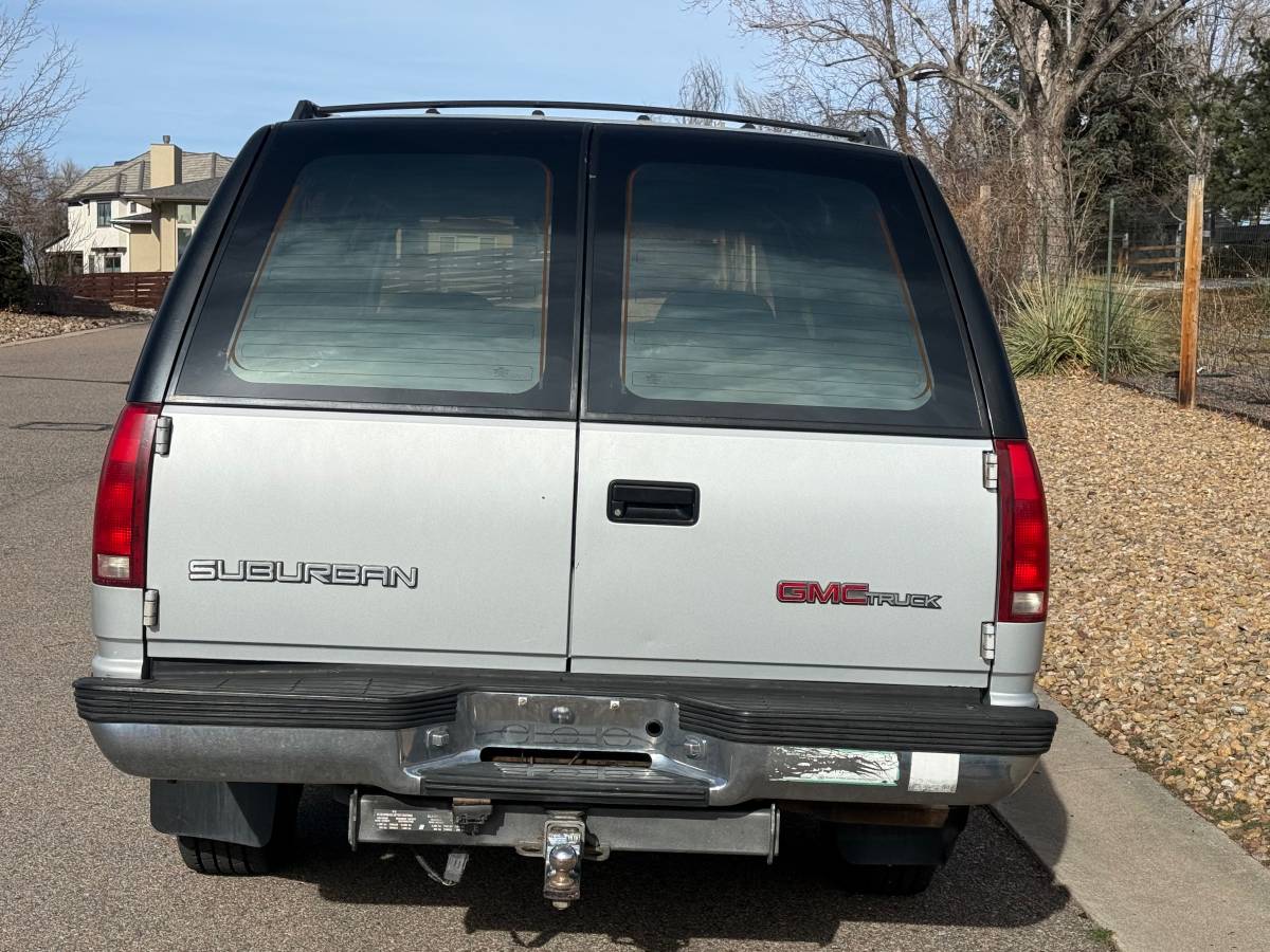 Gmc-suburban-34-ton-nominal-1993-16