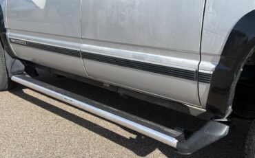 Gmc-suburban-34-ton-nominal-1993-21