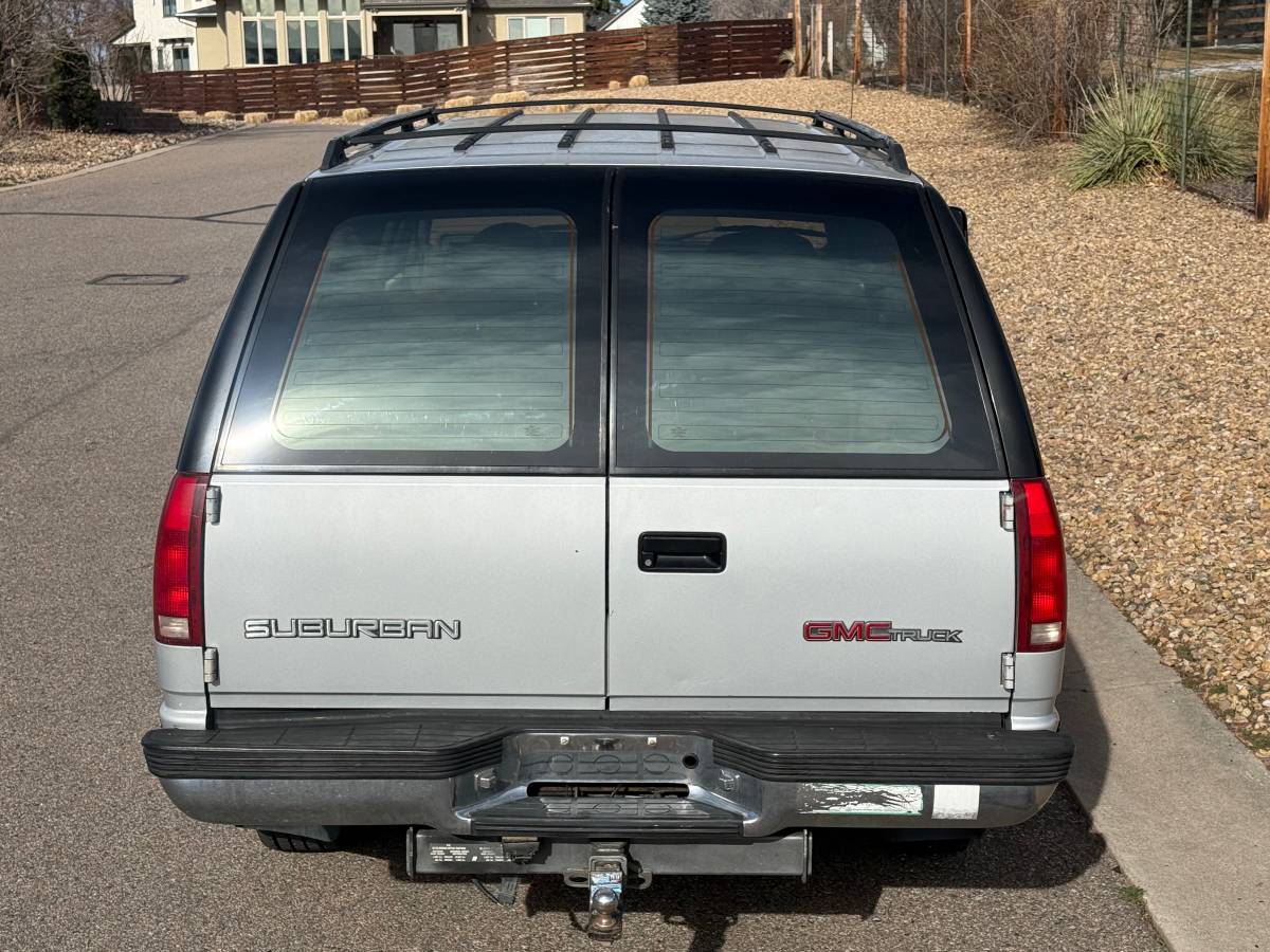 Gmc-suburban-34-ton-nominal-1993-27