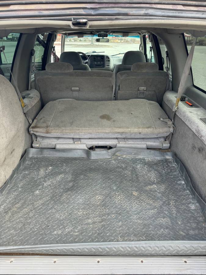 Gmc-suburban-34-ton-nominal-1995-10