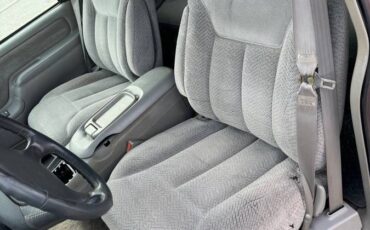 Gmc-suburban-34-ton-nominal-1995-6