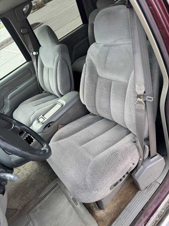 Gmc-suburban-34-ton-nominal-1995-6