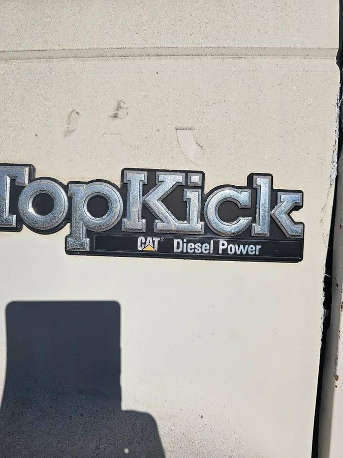 Gmc-topkick-diesel-1992-white
