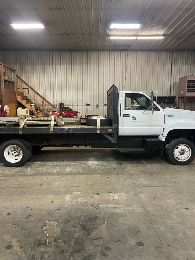 Gmc-topkick-diesel-1995-white-1