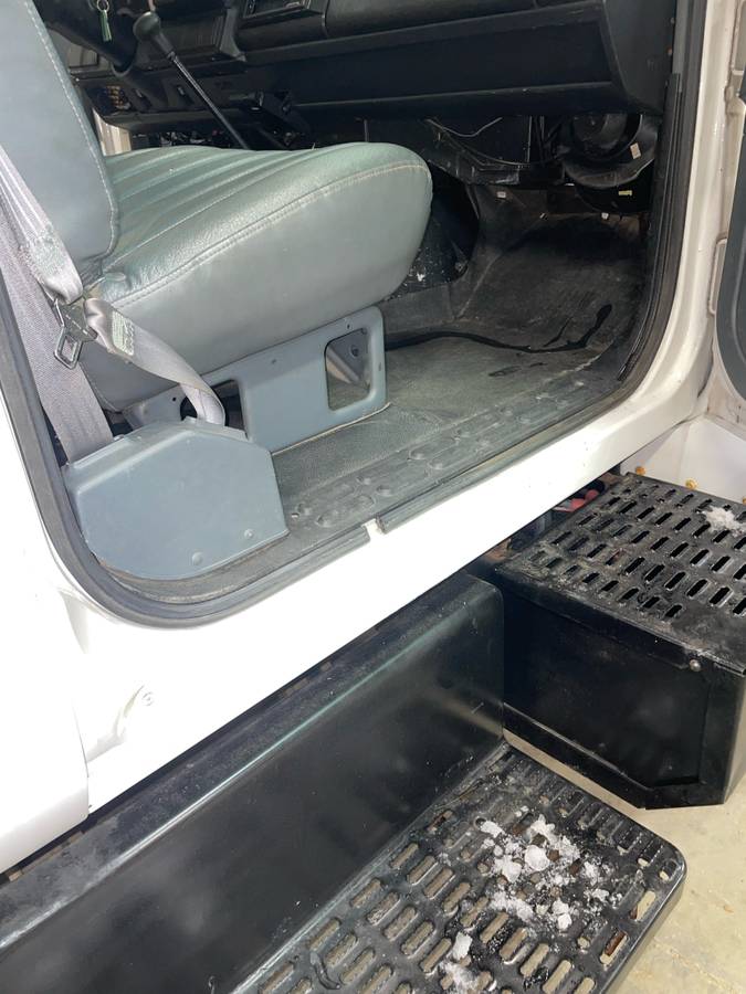 Gmc-topkick-diesel-1995-white-13