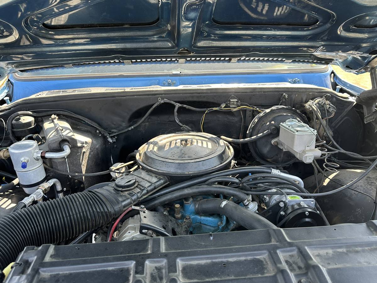 Gmc-truck-1979-blue-14