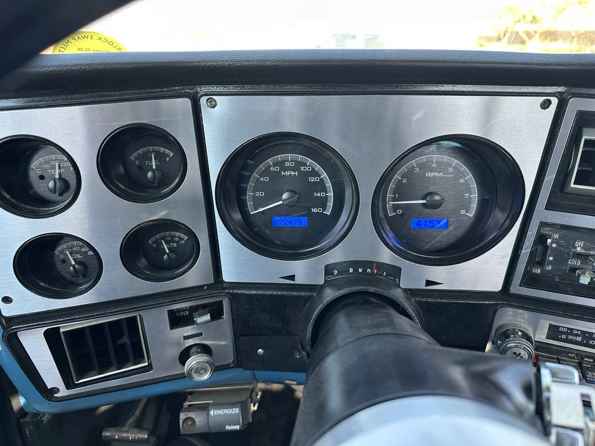 Gmc-truck-1979-blue-9